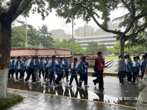 参观西大博物馆