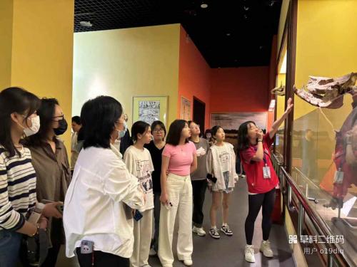 参观西大博物馆