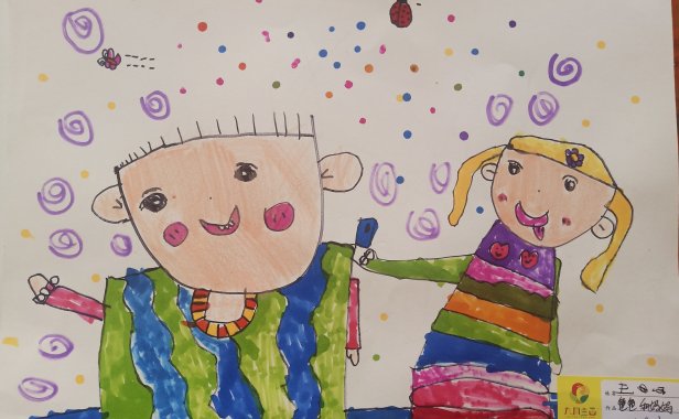 4岁之前要不要给孩子报画画班?